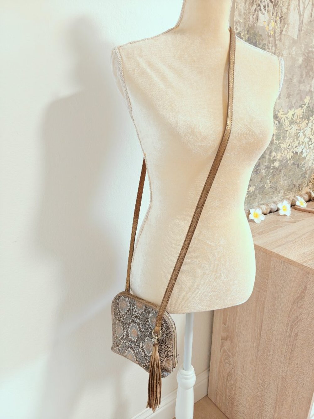 HOBO Nash Metallic Snakeskin Leather Tassel Crossbody Bag Boho Y2K - Picture 7 of 9